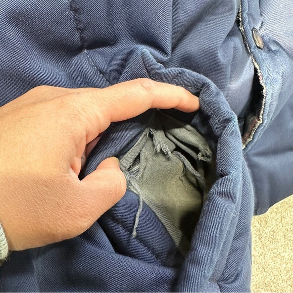 Barbour Men’s Quilted Vest Trekker Waistcoat Padded Country Gilet Navy Size S - Picture 14 of 16